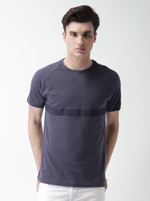 

Blue Saint Men Blue Solid Round Neck T-shirt