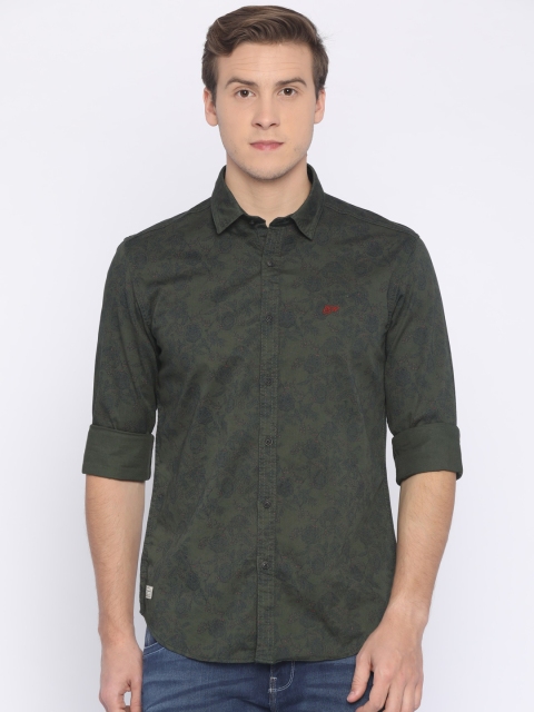 

Ed Hardy Men Green Slim Fit Printed Casual Shirt