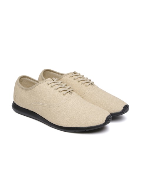 

United Colors of Benetton Men Beige Sneakers