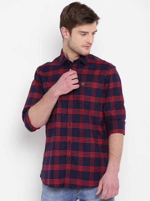 

Blackberrys Men Red & Navy Blue Slim Fit Checked Casual Shirt
