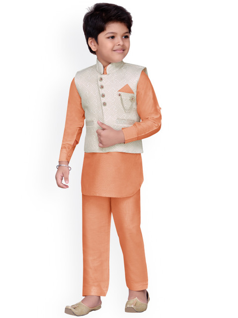 

Aj DEZInES Boys Peach-Coloured Self Design Kurta with Pyjamas