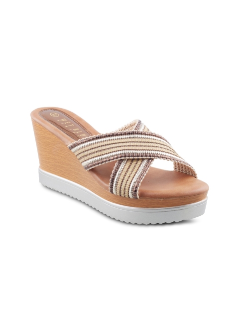 

Wet Blue Women Brown & Beige Solid Sandals