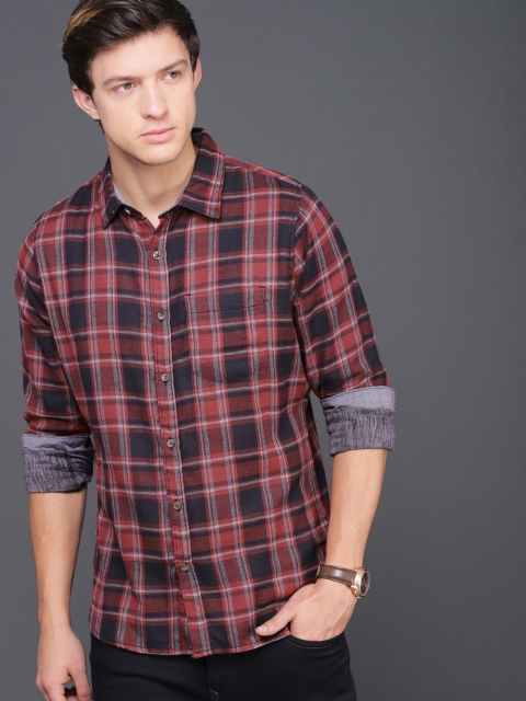 

WROGN Men Red & Black Slim Fit Checked Casual Shirt