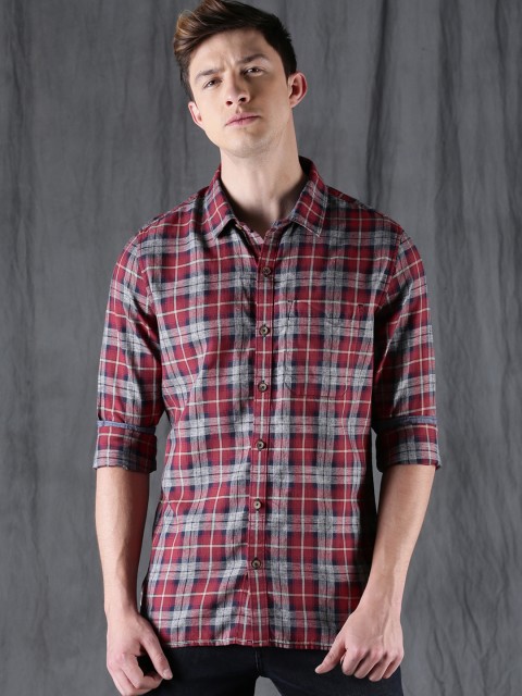 

WROGN Men Red & Grey Slim Fit Checked Casual Shirt