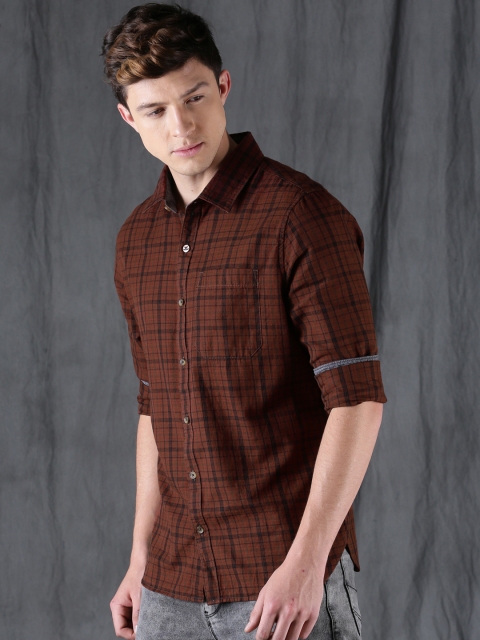 

WROGN Men Rust Red Slim Fit Checked Casual Shirt