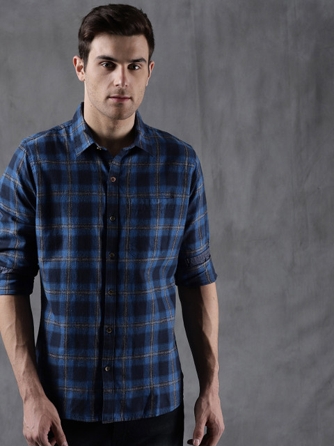 

WROGN Men Blue & Grey Slim Fit Checked Casual Shirt