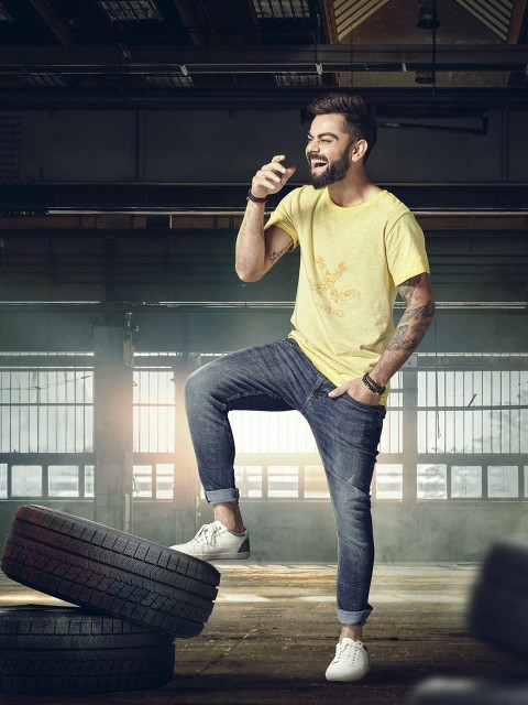 

WROGN Men Yellow Dyed Round Neck T-shirt