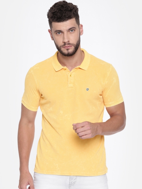 

Killer Men Yellow Solid Polo Collar T-shirt