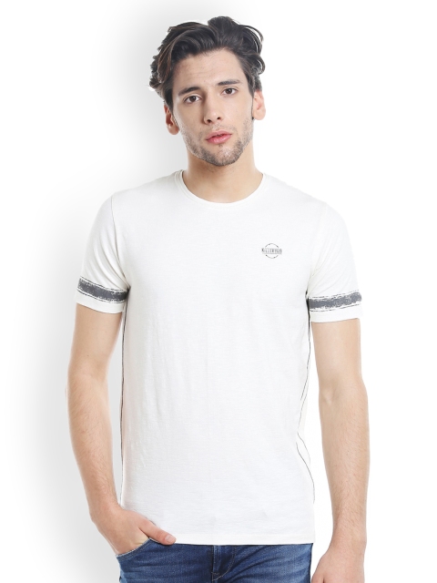 

Killer Men White Solid Round Neck Slim Fit T-shirt