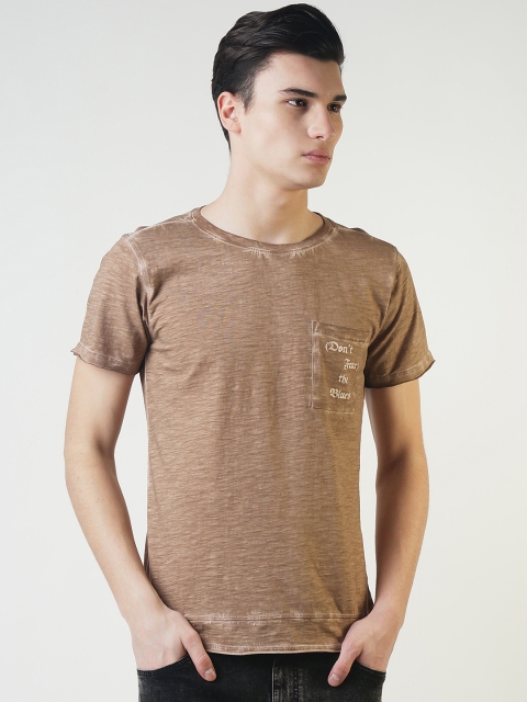 

Blue Saint Men Brown Solid Round Neck T-shirt