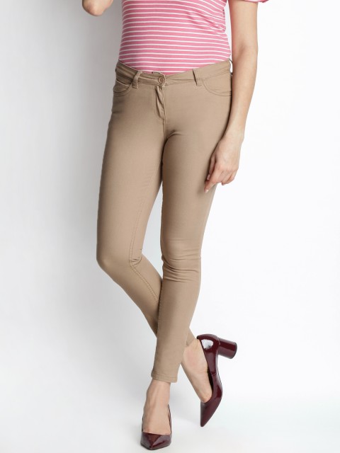 

Honey by Pantaloons Women Beige Regular Fit Solid Regular Trousers