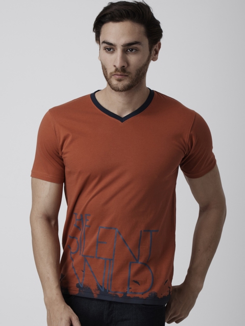 

YAK YAK Men Orange Printed V-Neck T-shirt