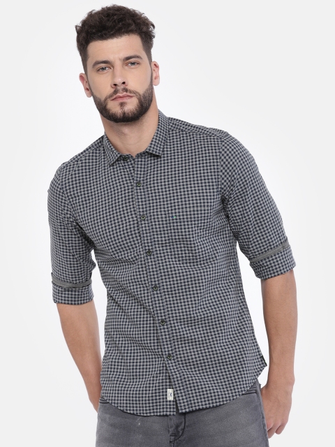 

Indigo Nation Men Navy Blue & Grey Slim Fit Checked Casual Shirt