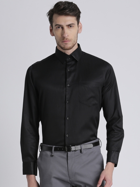 

Splash Men Black Comfort Regular Fit Striped Semiformal Shirt