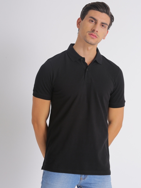 

Splash Men Black Solid Polo Collar T-shirt