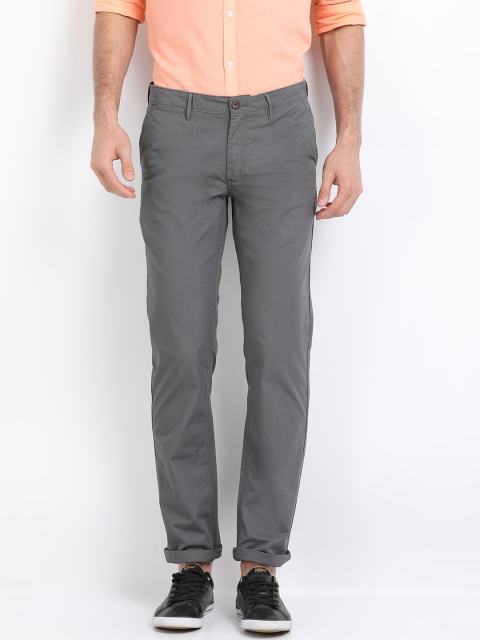 

Crocodile Men Grey Slim Fit Solid Chinos