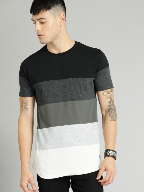 

Roadster Men Grey & Black Striped Round Neck T-shirt