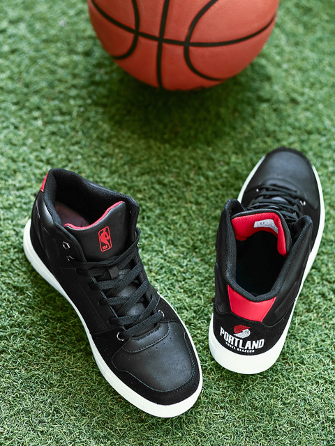 

NBA Portland Trail Blazers Men Black High-Top Sneakers