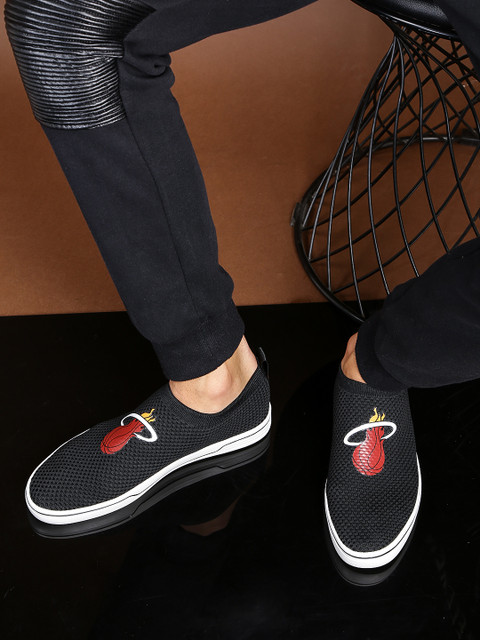 

NBA Miami Heat Men Black Slip-On Sneakers