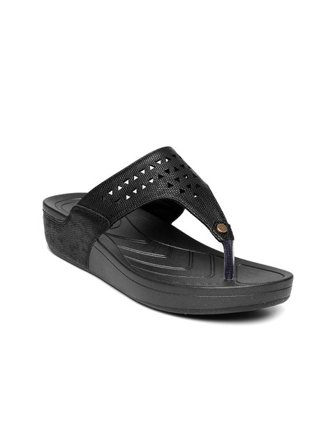 

CERIZ Women Black Solid Sandals