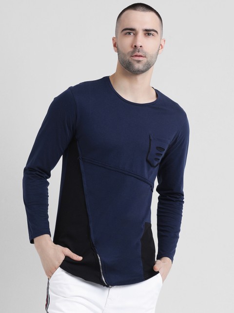 

Tinted Men Navy Blue & Black Self Design Round Neck Slim Fit T-shirt