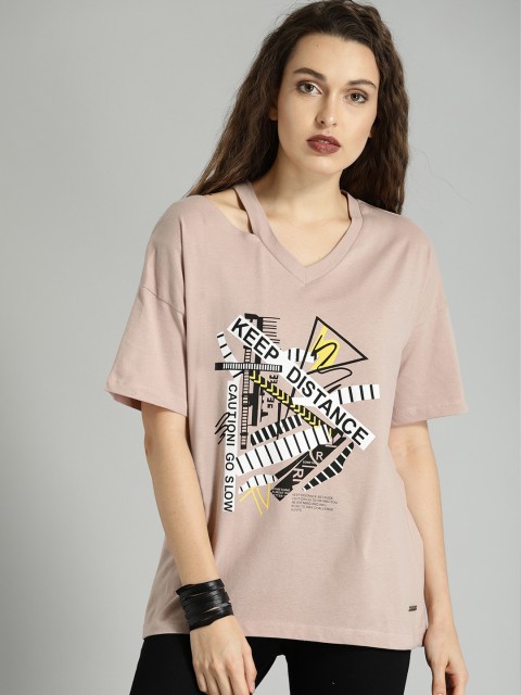 

Roadster Women Pink Printed V-Neck T-shirt