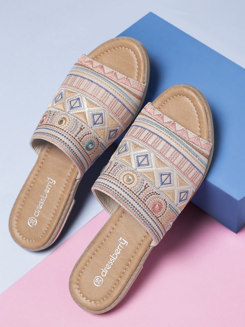 

DressBerry Women Beige & Dusty Pink Woven Design Open Toe Flats