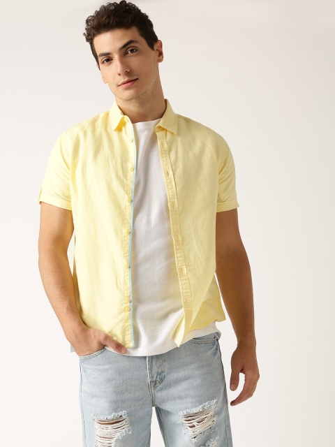 

United Colors of Benetton Men Yellow Slim Fit Solid Casual Shirt