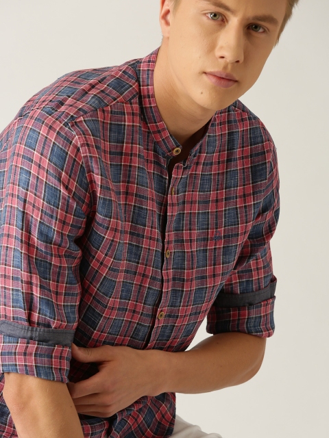 

United Colors of Benetton Men Maroon & Blue Linen Slim Fit Checked Casual Shirt