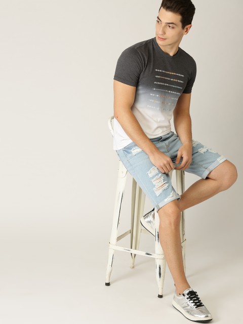 

United Colors of Benetton Men Charcoal Grey Printed Round Neck T-shirt