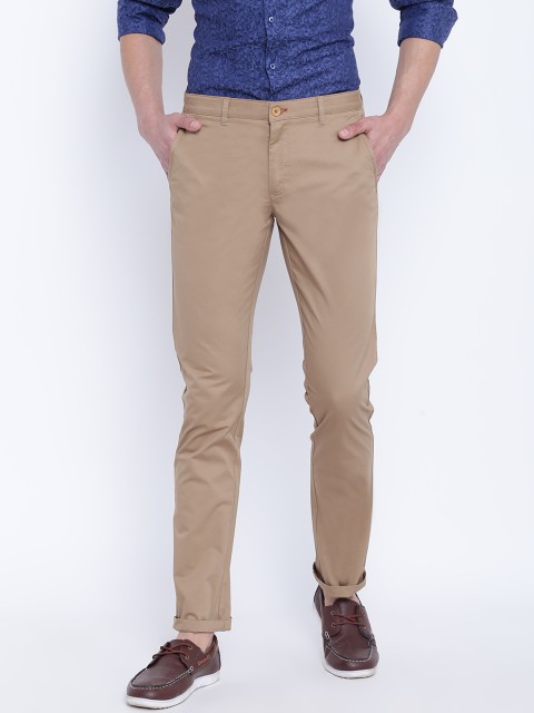 

Blackberrys Men Brown Sharp Fit Solid Trousers