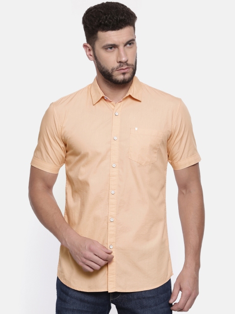 

Wrangler Men Peach-Coloured Regular Fit Solid Casual Shirt
