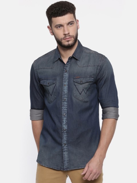 

Wrangler Men Blue Slim Fit Faded Casual Shirt