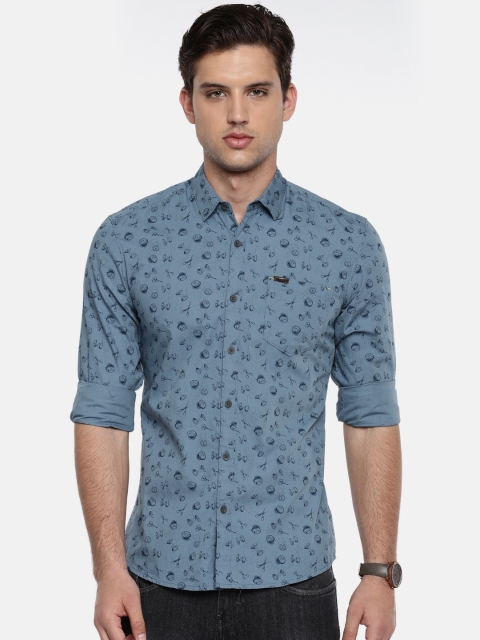 

Wrangler Men Blue Slim Fit Printed Casual Shirt