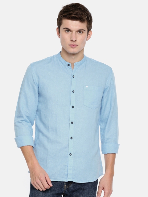 

Wrangler Men Blue Slim Fit Solid Casual Shirt