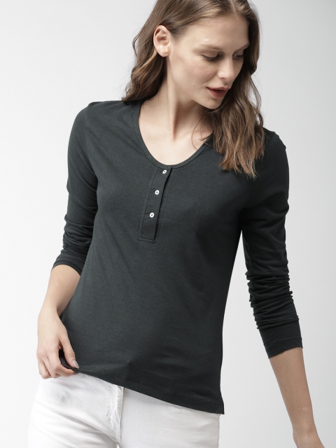 

Mast & Harbour Women Navy Solid High-Low Top, Navy blue