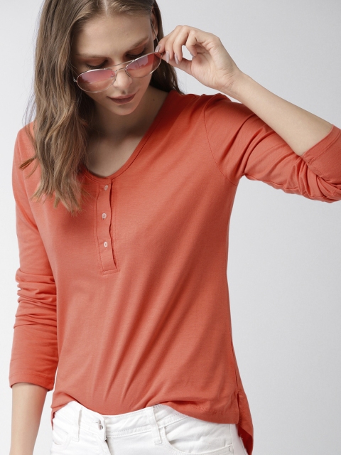 

Mast & Harbour Women Coral Pink Solid High-Low Top