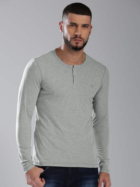 

Bossini Men Grey Melange Solid Henley Neck T-shirt