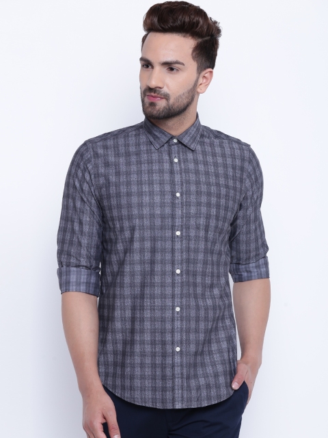 

Blackberrys Men Grey Slim Fit Checked Casual Shirt