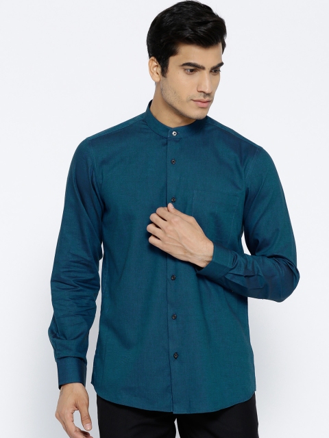 

Blackberrys Men Teal Blue Slim Fit Solid Casual Shirt