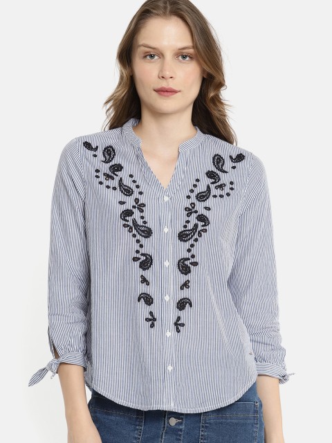 

ONLY Women Blue & White Regular Fit Striped Casual Shirt