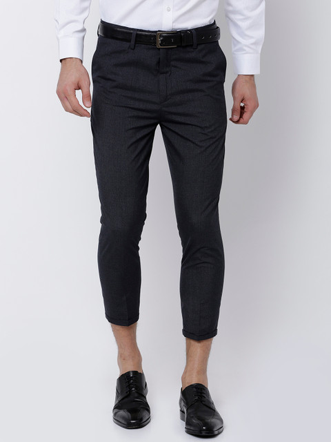 

Black coffee Men Grey Carrot Slim Fit Self-Design Cropped Regular Trousers