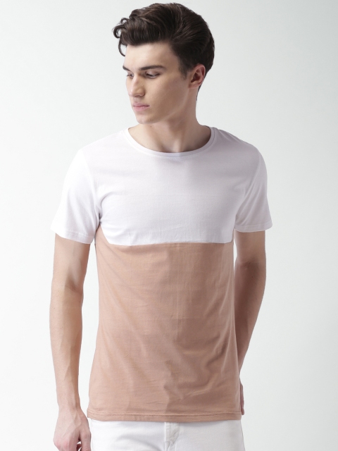 

Blue Saint Men White And Brown Colourblocked Round Neck T-shirt