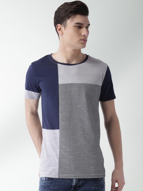 

Blue Saint Men Grey Colourblocked Round Neck T-shirt