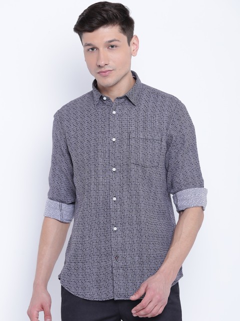 

Blackberrys Men Black & Off-White Slim Fit Self-Design Casual Shirt