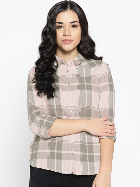 

Vero Moda Women Grey & Peach-Coloured Regular Fit Checked Casual Shirt