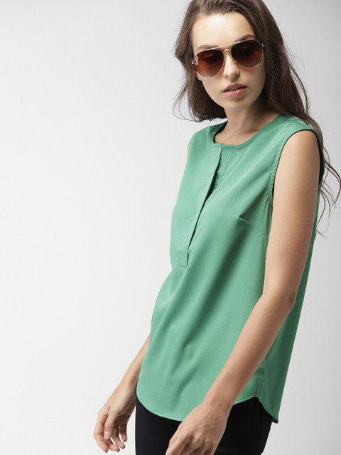 

Mast & Harbour Women Green Solid Top