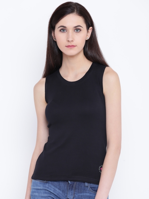 

Monte Carlo Women Black Solid Fitted Top