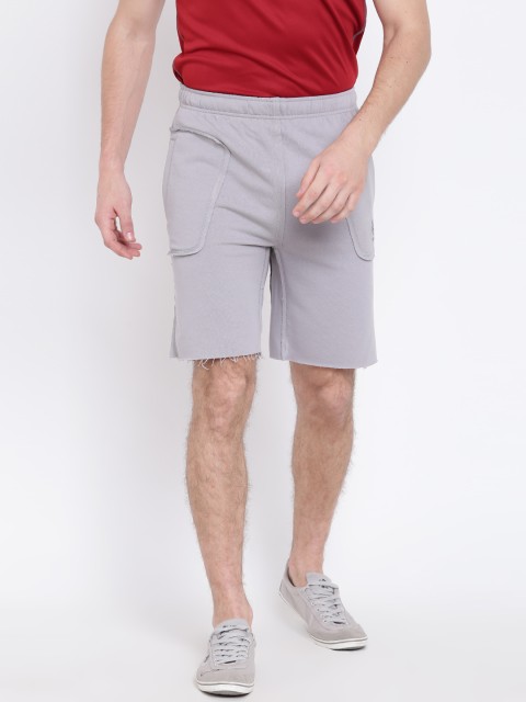 

Reebok Classic Men Grey Graphic Pack Q2 Solid Shorts