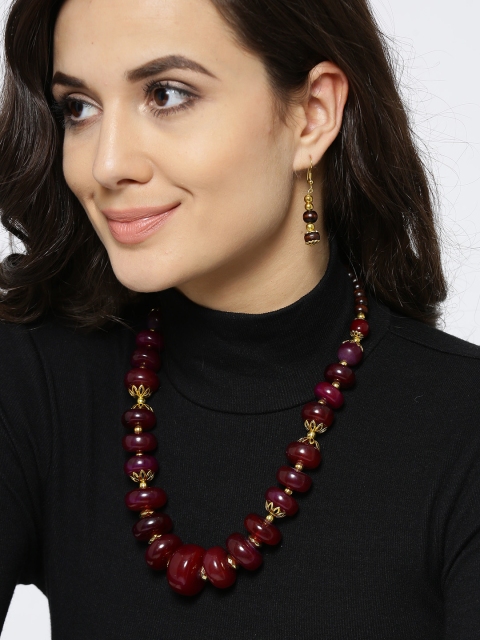 

Priyaasi Burgundy & Gold-Toned Beaded Handcrafted Jewellery Set